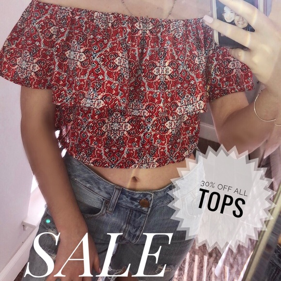 Hollister Tops - Hollister off the shoulder red cropped top size S